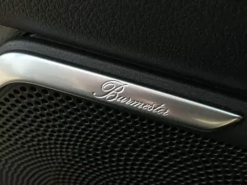 Mercedes-Benz V300 4-MATIC AVANTGARDE AMG DISTRONIC