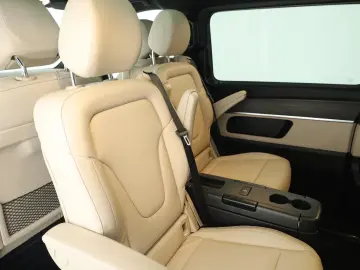 Mercedes-Benz V 300 d 4M lang AVANTGARDE 7S Pano