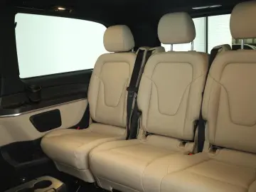 Mercedes-Benz V 300 d 4M lang AVANTGARDE 7S Pano