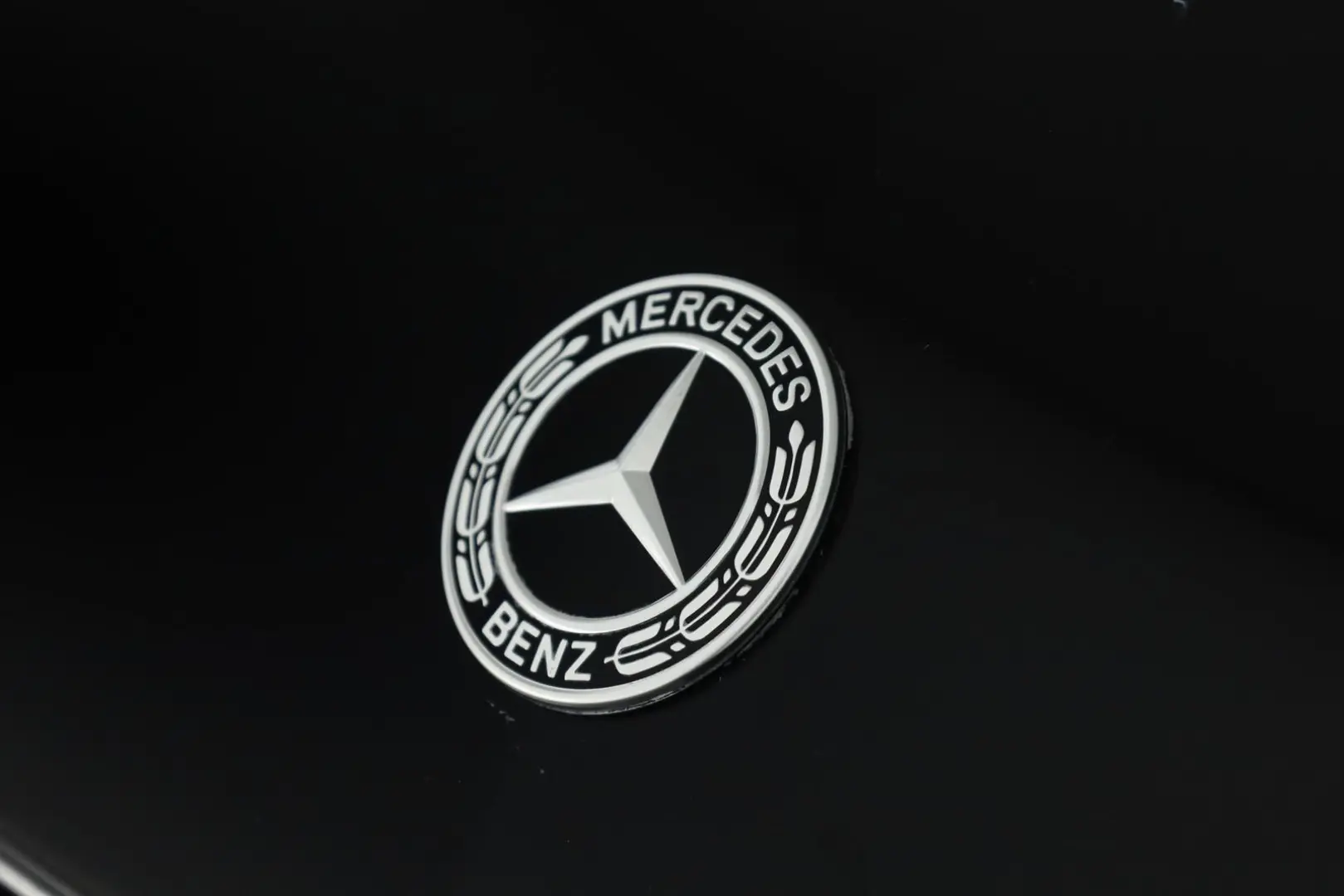 Mercedes-Benz V 300 d 4M lang AVANTGARDE 7S Pano