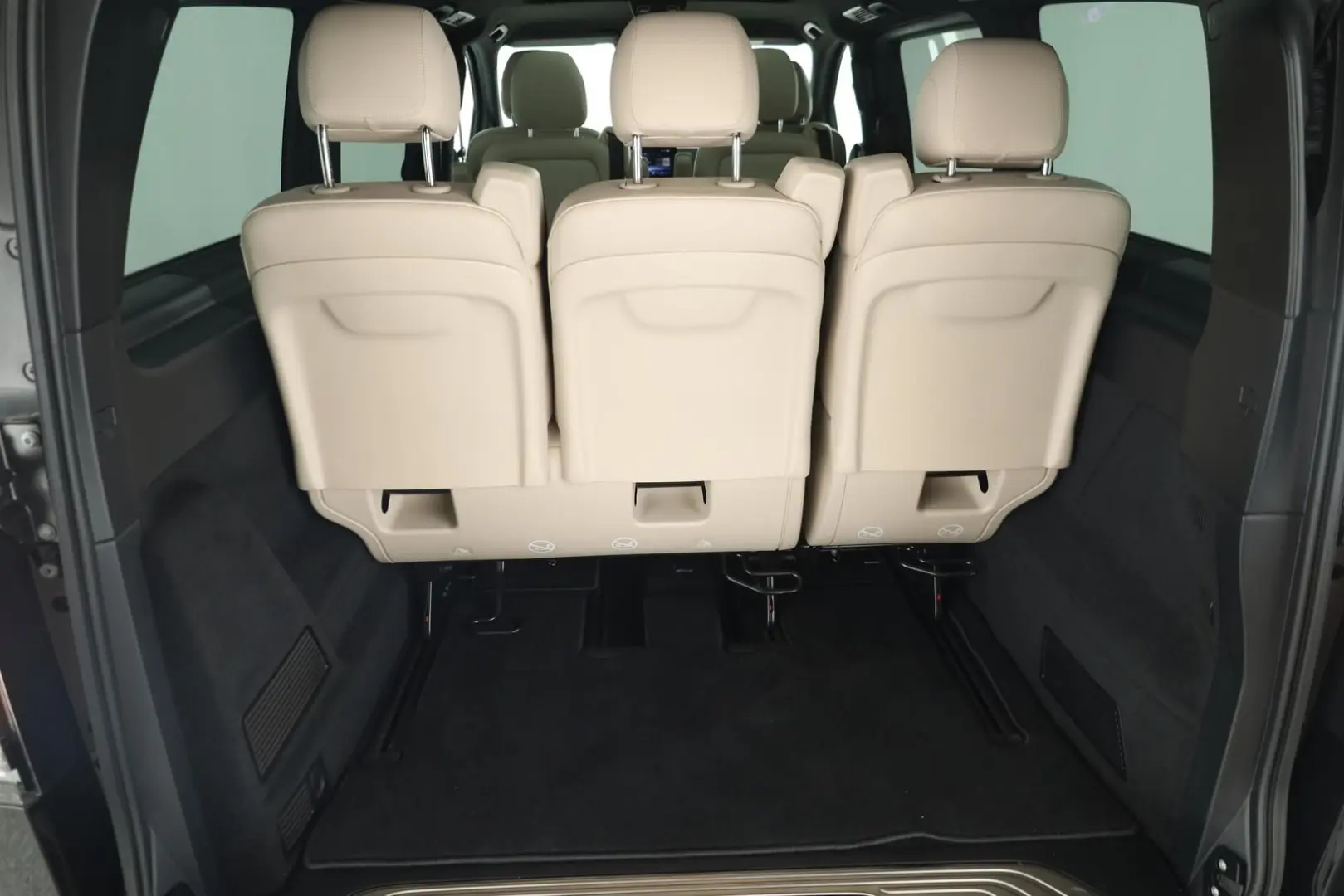Mercedes-Benz V 300 d 4M lang AVANTGARDE 7S Pano