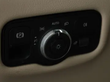 Mercedes-Benz V 300 d 4M lang AVANTGARDE 7S Pano