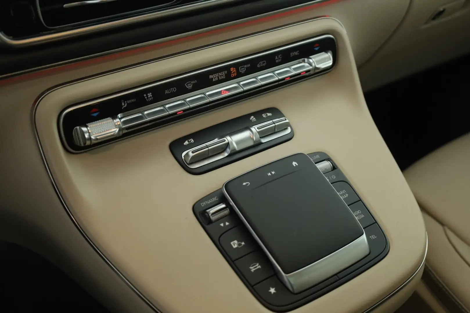 Mercedes-Benz V 300 d 4M lang AVANTGARDE 7S Pano