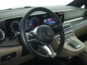 Mercedes-Benz V 300 d 4M lang AVANTGARDE 7S Pano