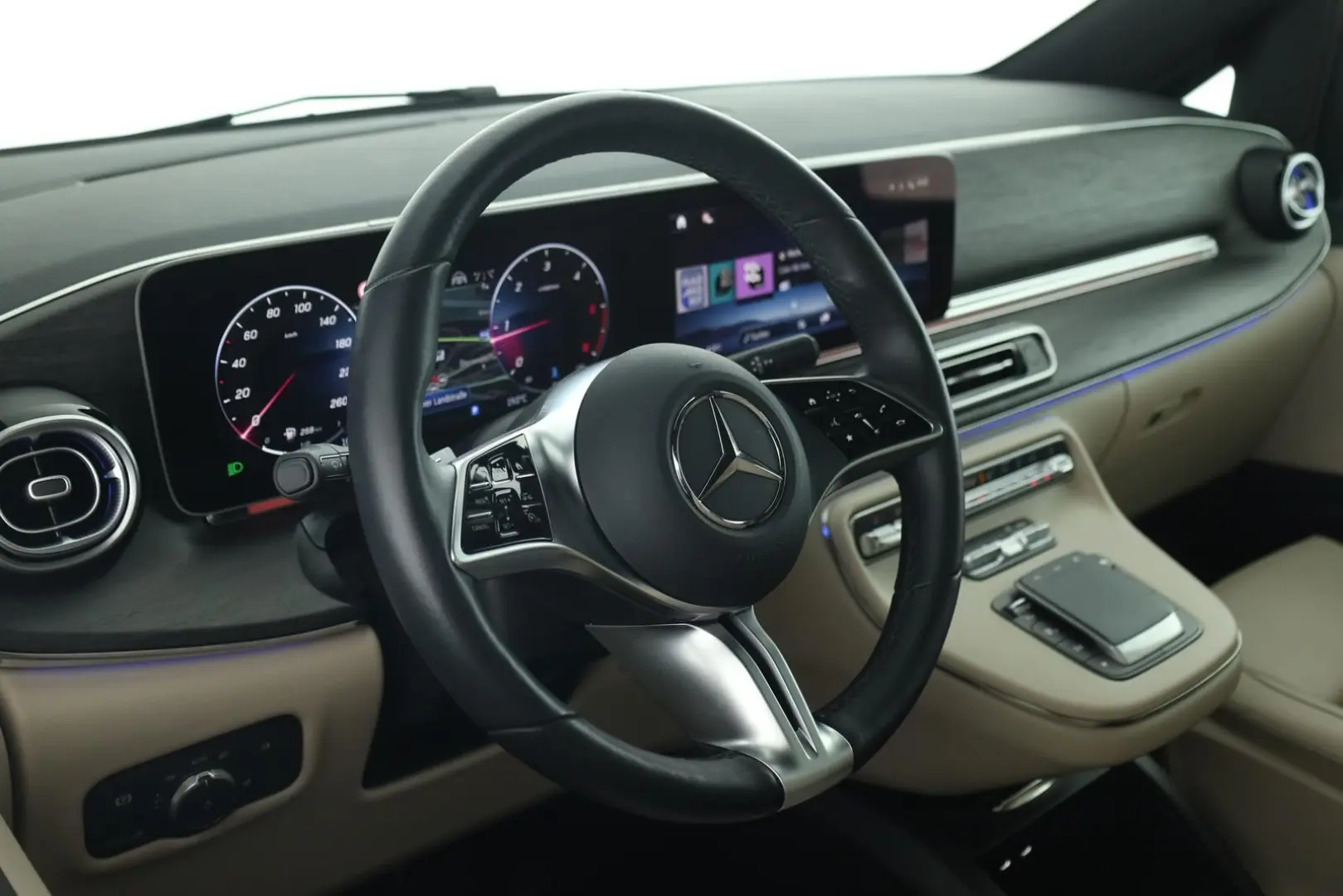 Mercedes-Benz V 300 d 4M lang AVANTGARDE 7S Pano