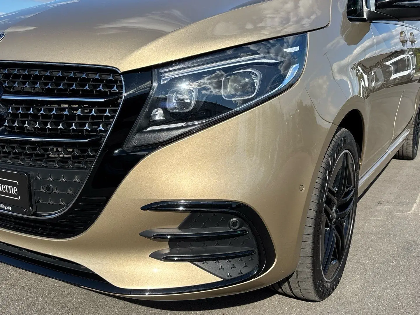 Mercedes-Benz V 300d Avantgarde 4x4 lung AMG Pano