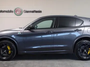 Alfa Romeo Stelvio Quadrifoglio Q4 Top