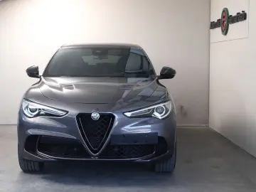 Alfa Romeo Stelvio Quadrifoglio Q4 Top