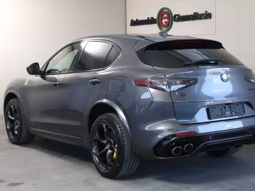 Alfa Romeo Stelvio Quadrifoglio Q4 Top
