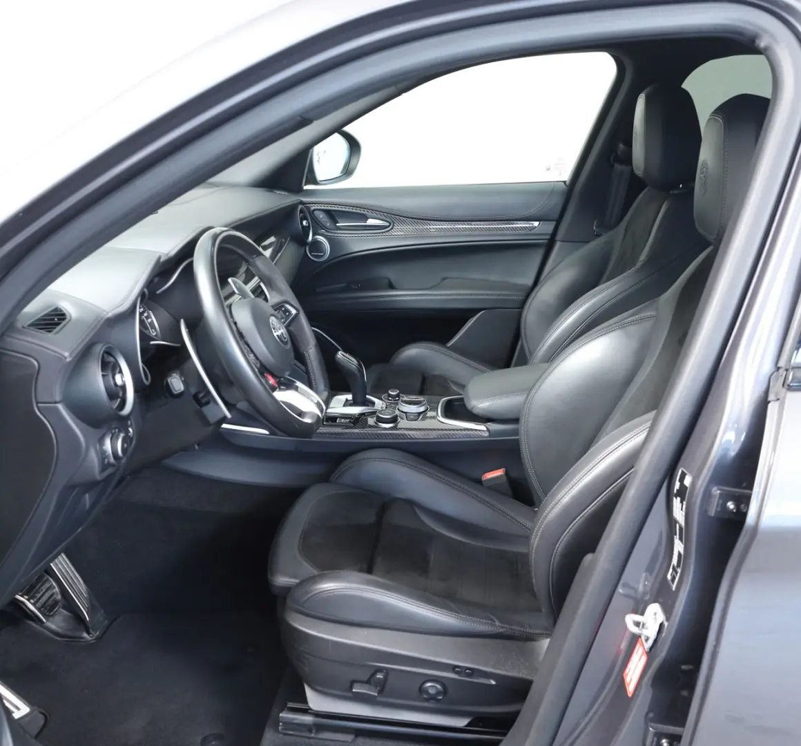 Alfa Romeo Stelvio Quadrifoglio Q4 Top