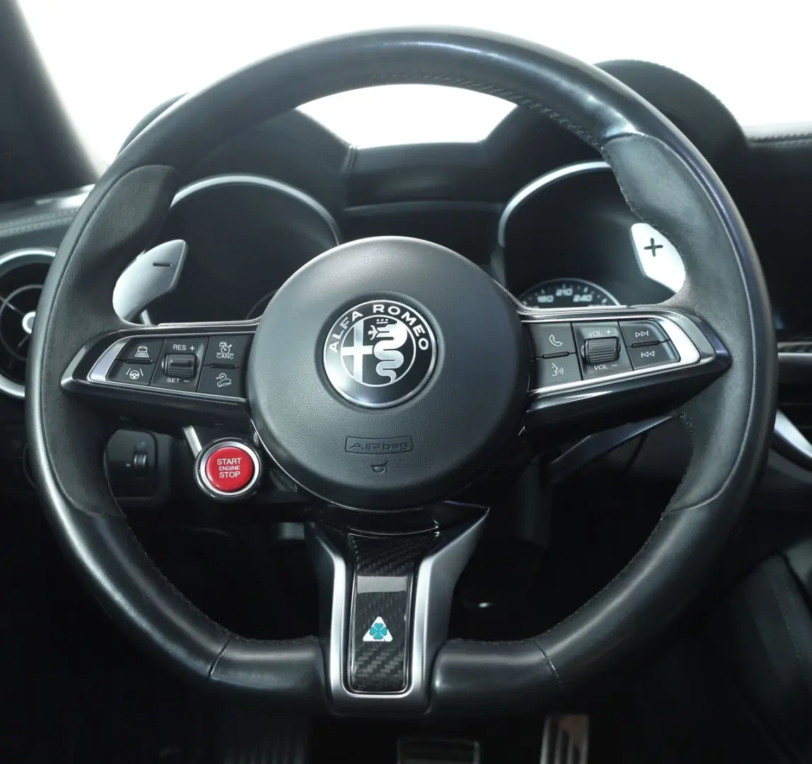 Alfa Romeo Stelvio Quadrifoglio Q4 Top
