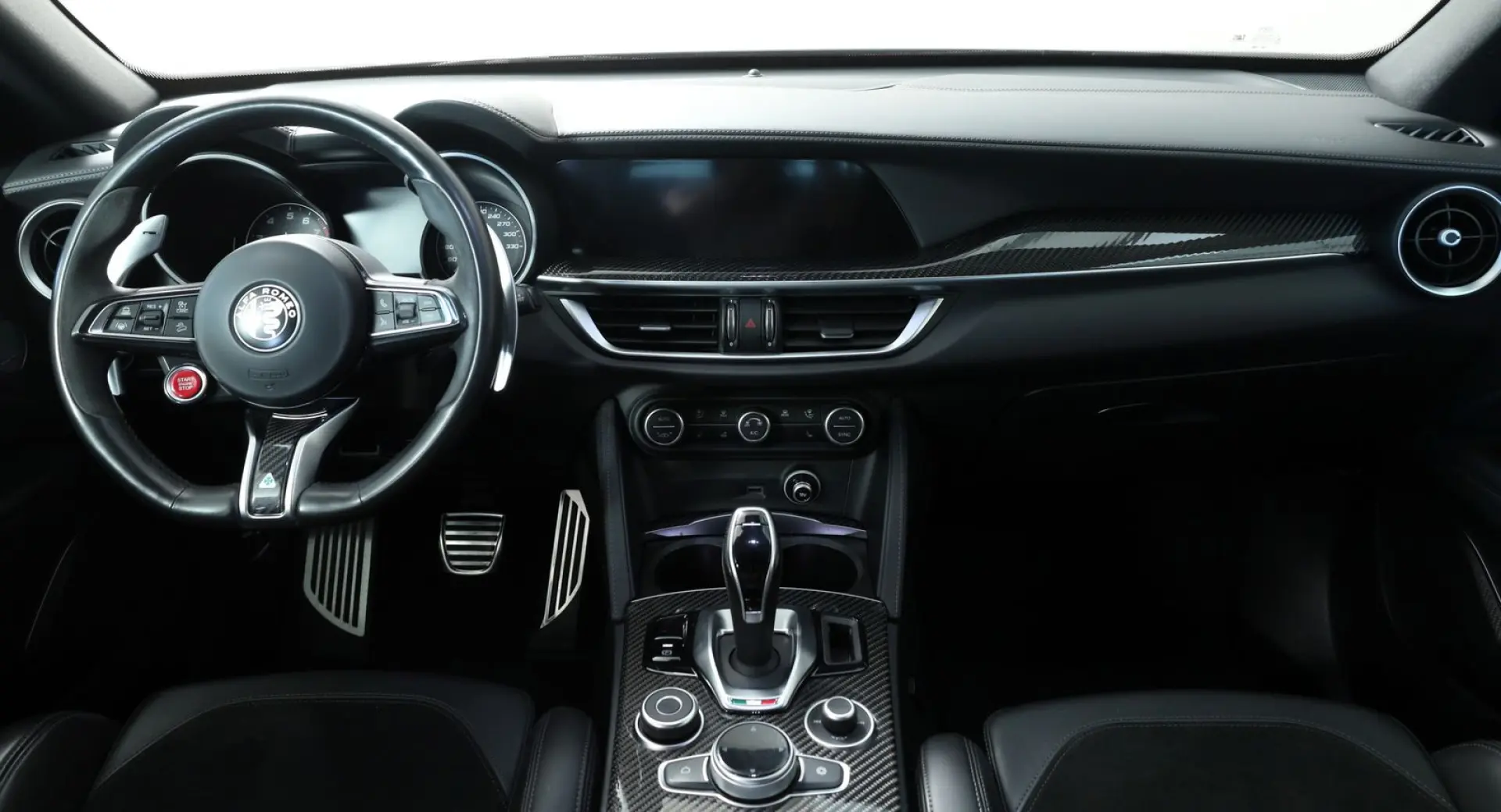 Alfa Romeo Stelvio Quadrifoglio Q4 Top