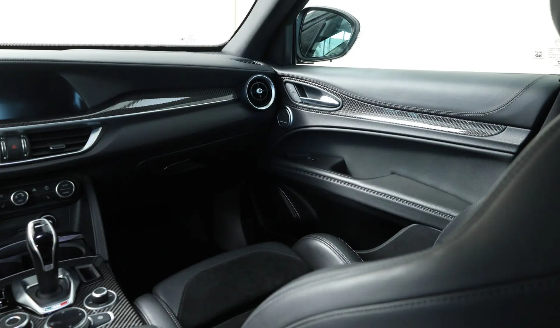 Alfa Romeo Stelvio Quadrifoglio Q4 Top