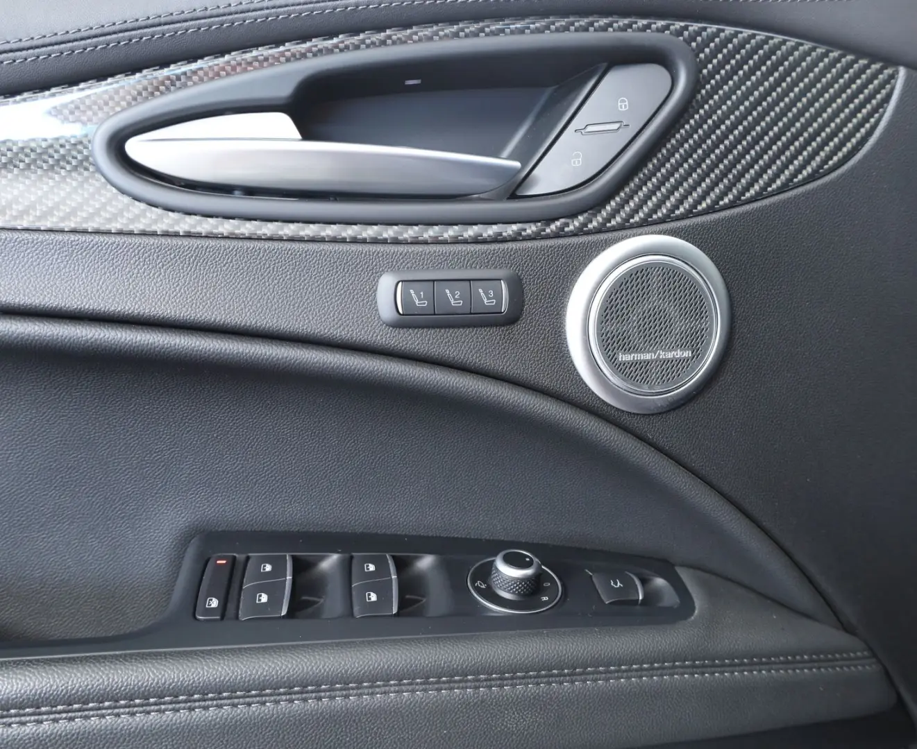 Alfa Romeo Stelvio Quadrifoglio Q4 Top