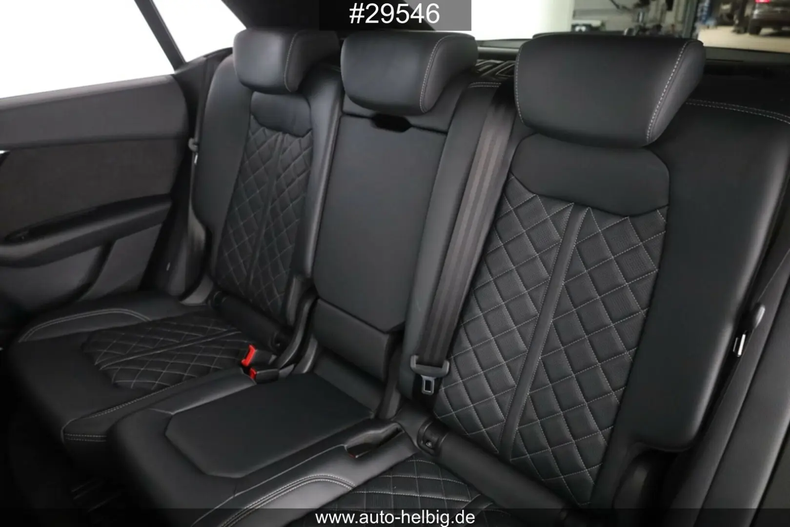 Audi SQ8 4.0 TFSI quattro #Black#22Z#Pano