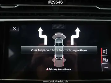 Audi SQ8 4.0 TFSI quattro #Black#22Z#Pano