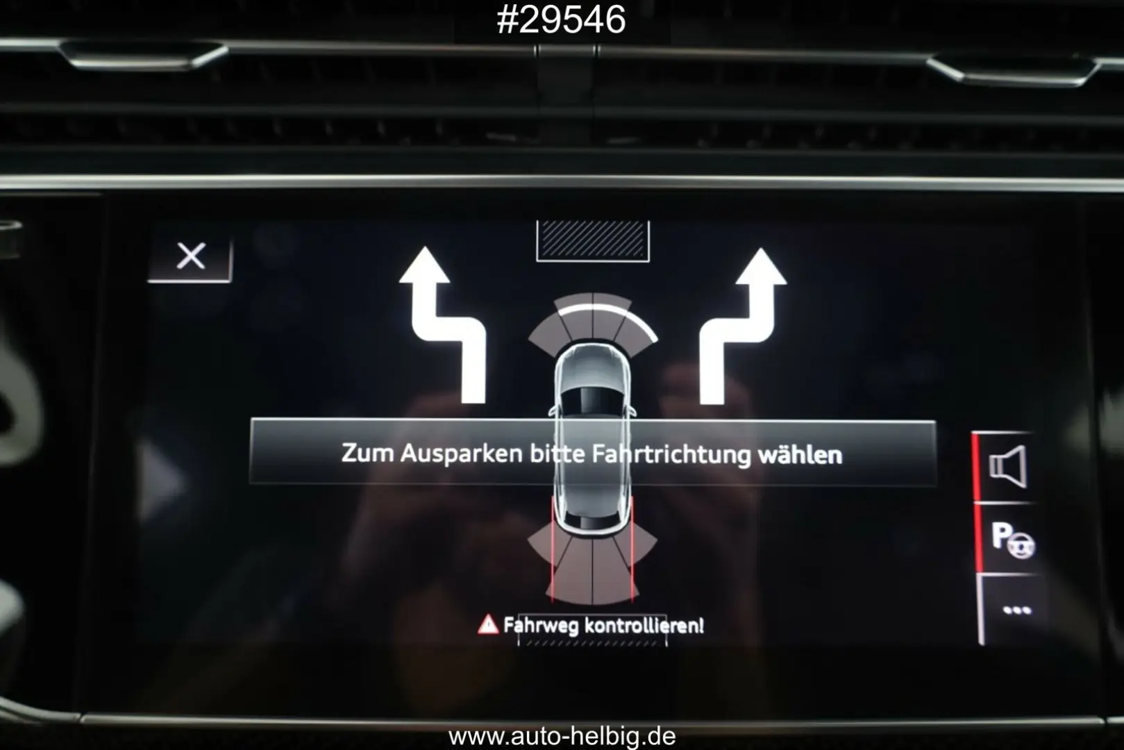 Audi SQ8 4.0 TFSI quattro #Black#22Z#Pano