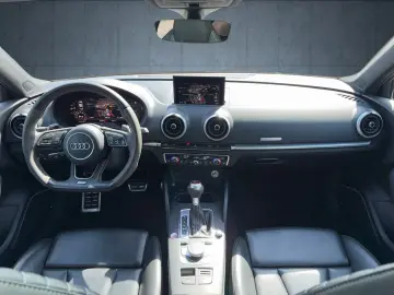 Audi RS 3 Limousine Matrix/B&O/Pano/RS-Aga/M-Ride