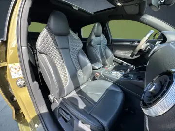 Audi RS 3 Limousine Matrix/B&O/Pano/RS-Aga/M-Ride