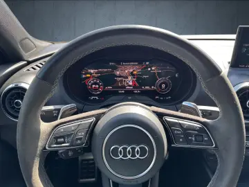Audi RS 3 Limousine Matrix/B&O/Pano/RS-Aga/M-Ride