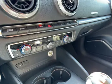 Audi RS 3 Limousine Matrix/B&O/Pano/RS-Aga/M-Ride
