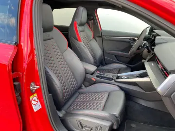 Audi RS3*MATRIX*PANO*SPORT*KEYLESS*