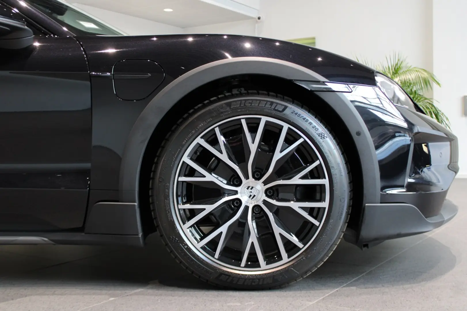 Porsche Taycan 4 Cross Turismo