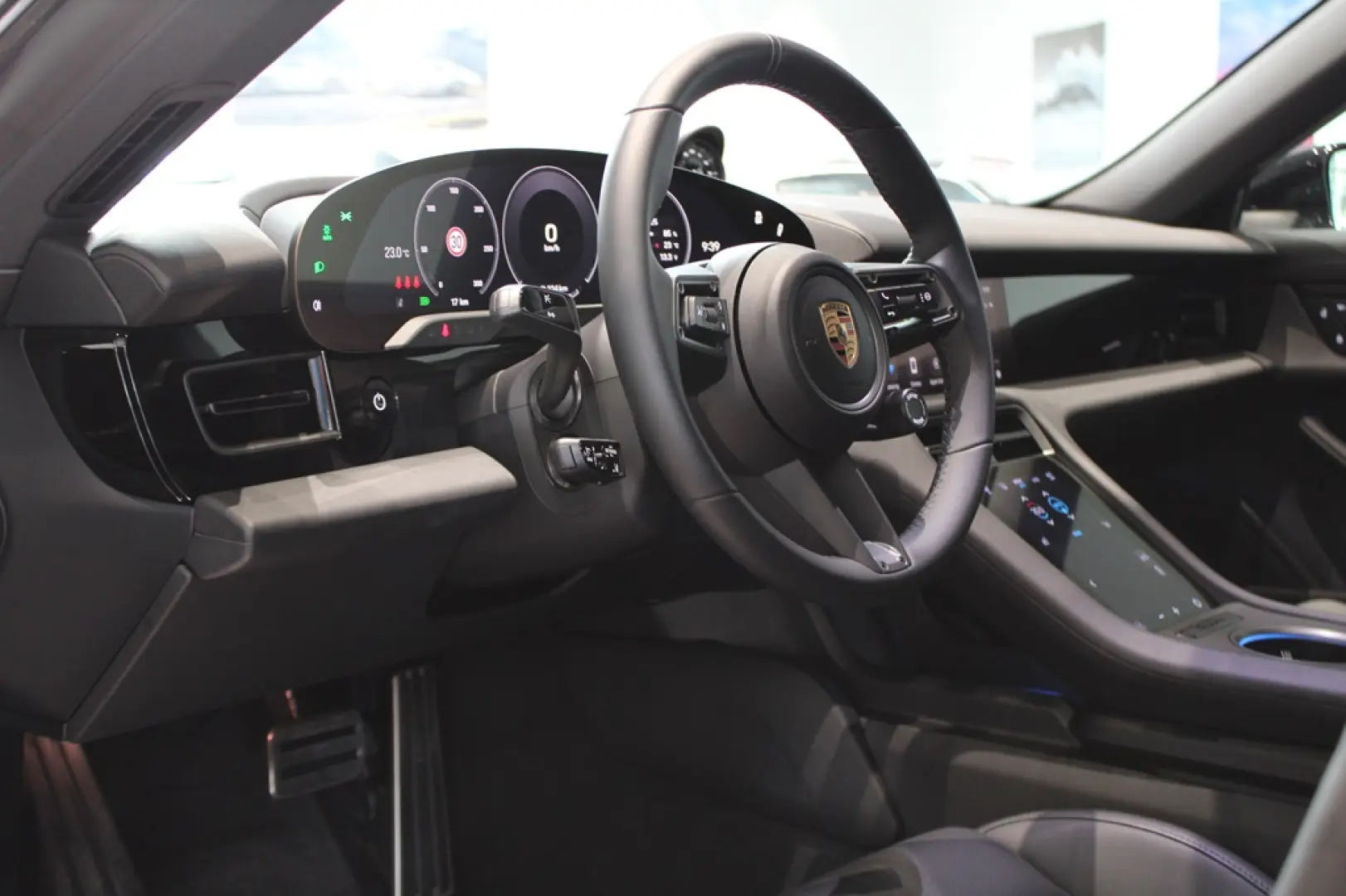 Porsche Taycan 4 Cross Turismo
