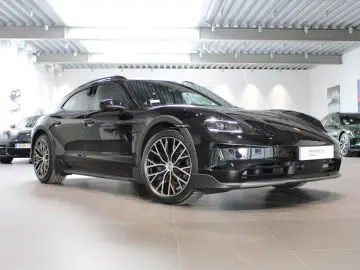 Porsche Taycan 4 Cross Turismo