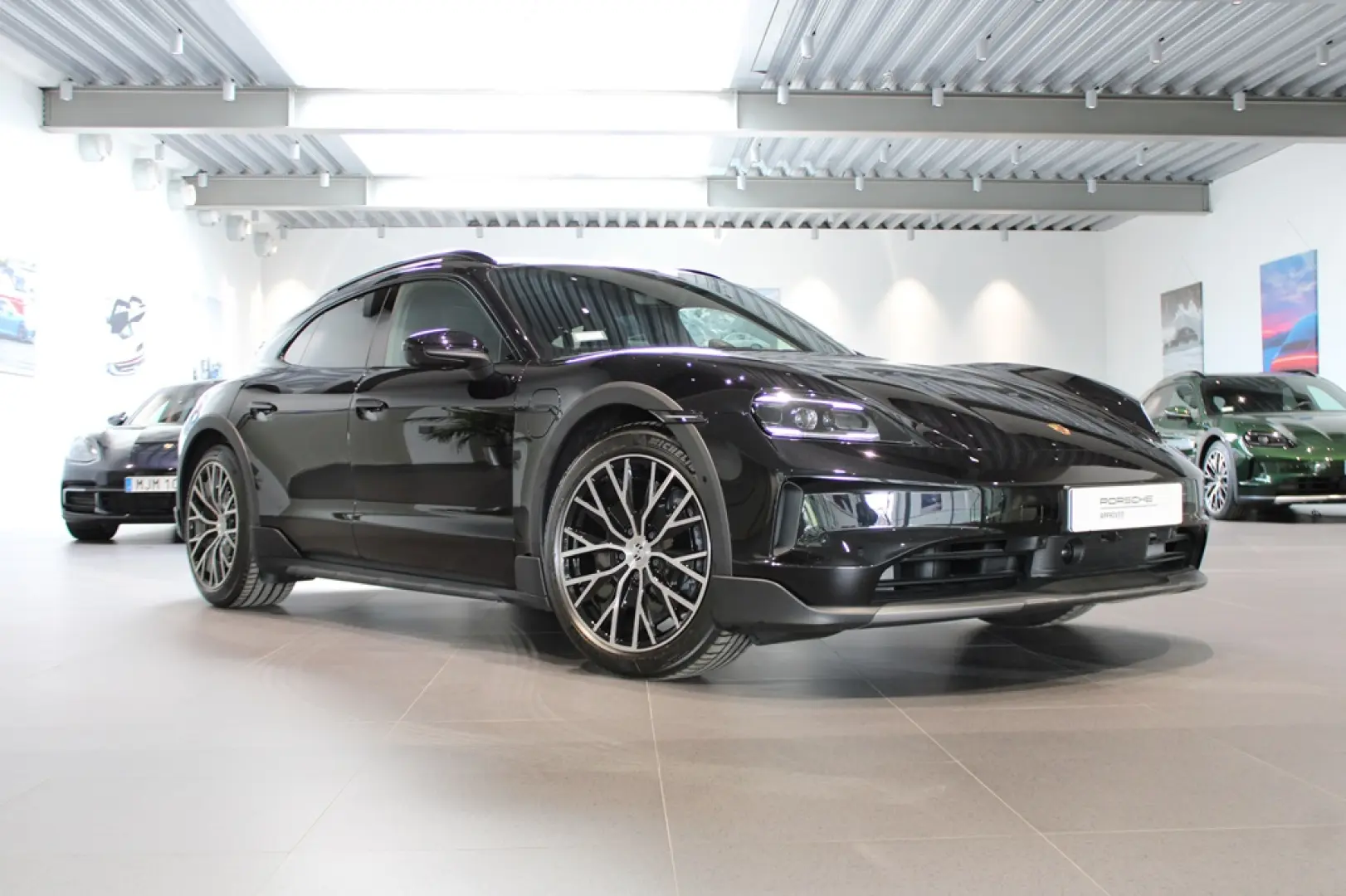 Porsche Taycan 4 Cross Turismo