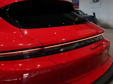 Porsche Taycan GTS Sport Turismo