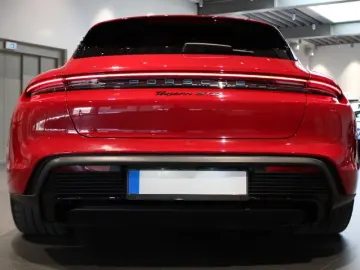 Porsche Taycan GTS Sport Turismo