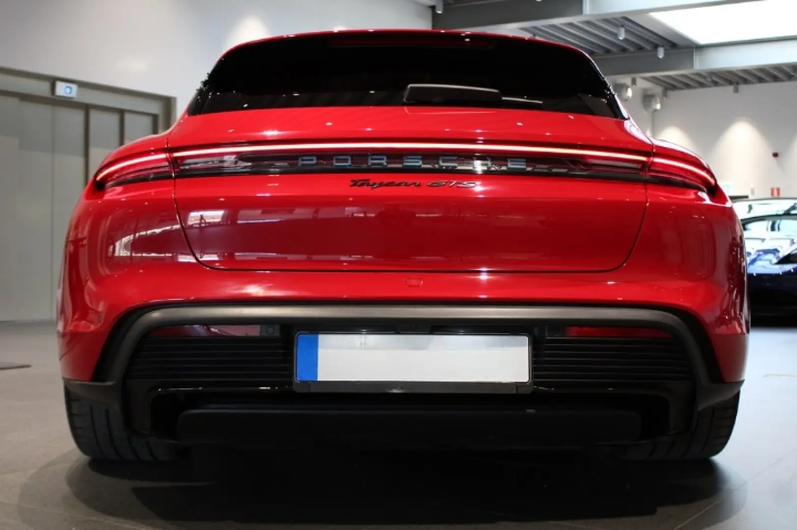 Porsche Taycan GTS Sport Turismo