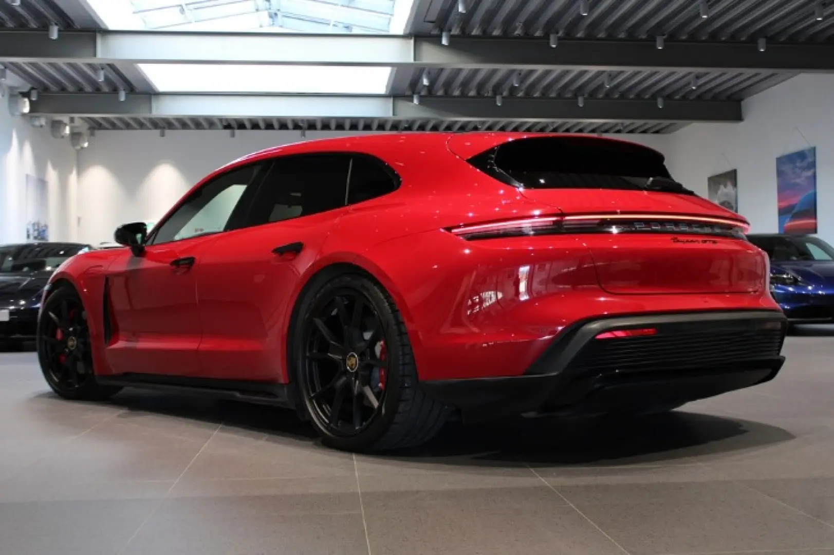 Porsche Taycan GTS Sport Turismo