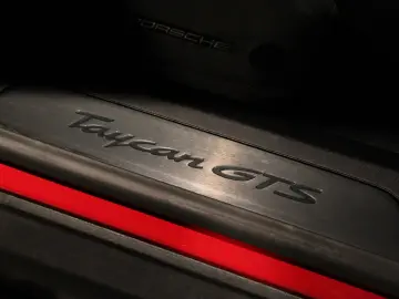 Porsche Taycan GTS Sport Turismo