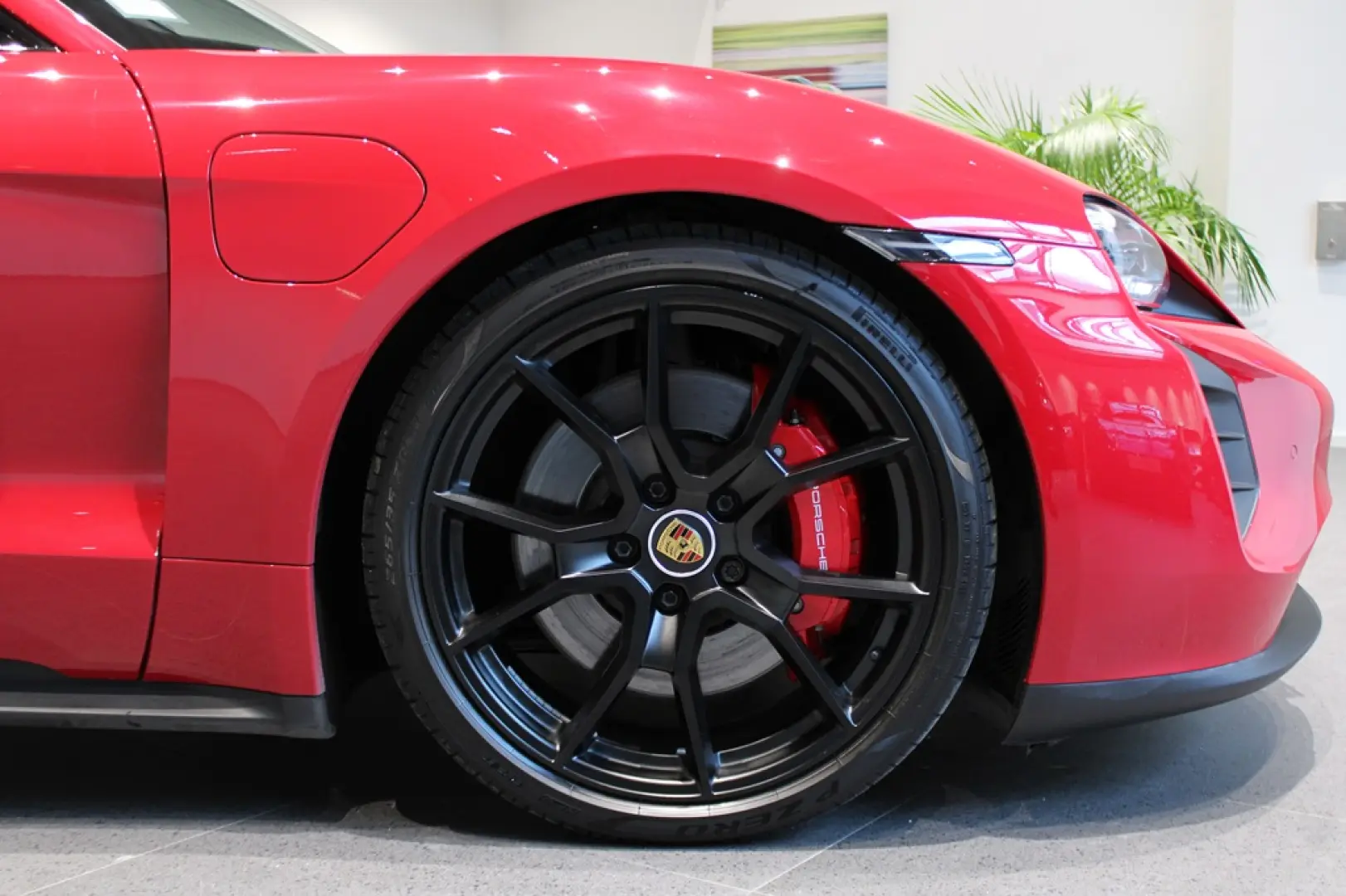 Porsche Taycan GTS Sport Turismo