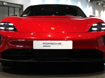 Porsche Taycan GTS Sport Turismo