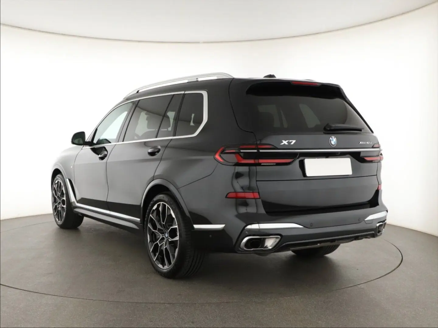 X7