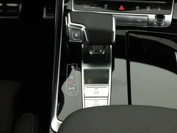 Q8