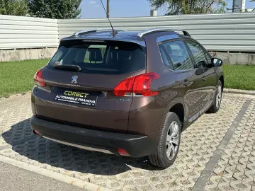 Peugeot 2008 / 83.000 km / navigatie / dublu climatronic