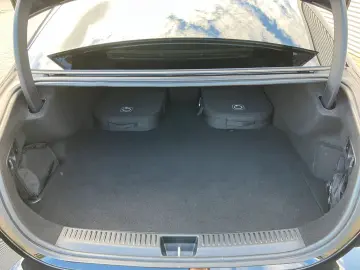 E 300 e Limousine AMG Line LED Keyless Distronic