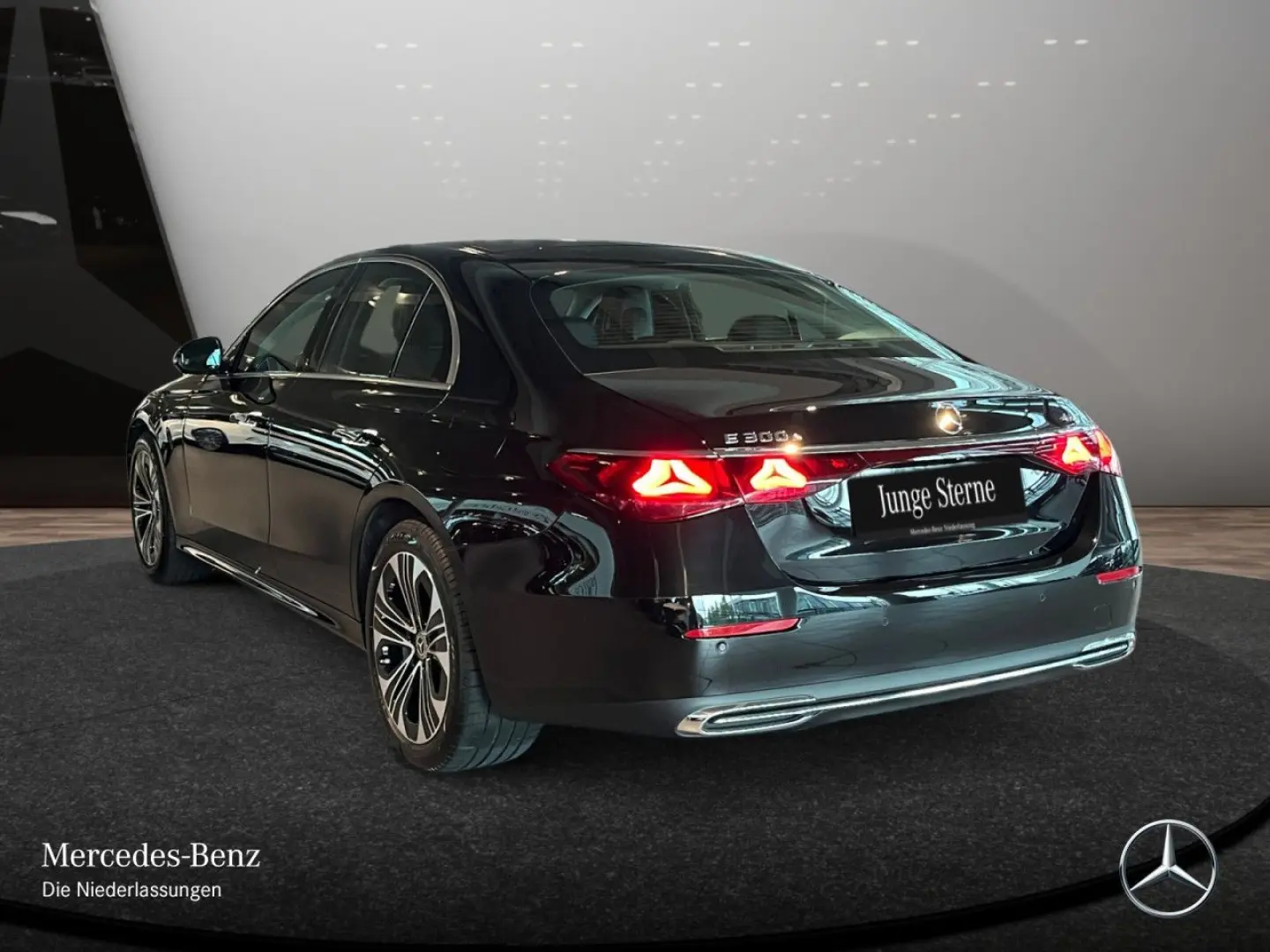 E 300 e 4M AVANTGARDE Advanced  AHK Keyless