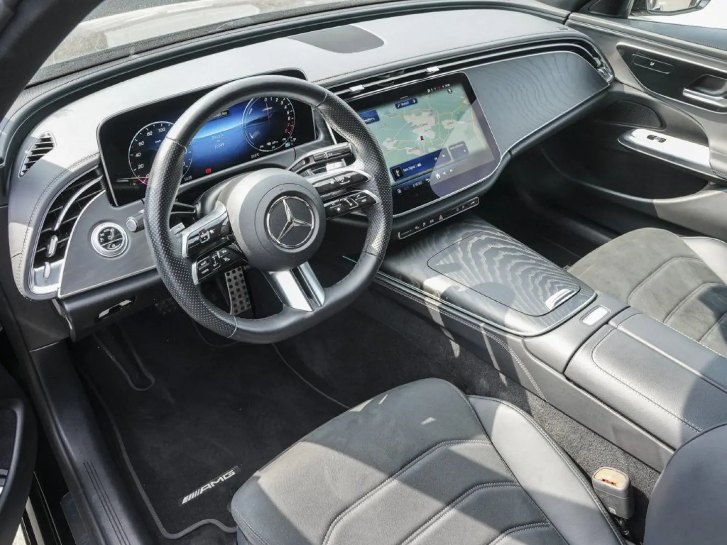 E 300 e AMG Distronic Rückfahrkamera MBUX LED