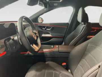 E 300 e AMG-Line DISTRONIC DIGITAL-LIGHT KEYLESS