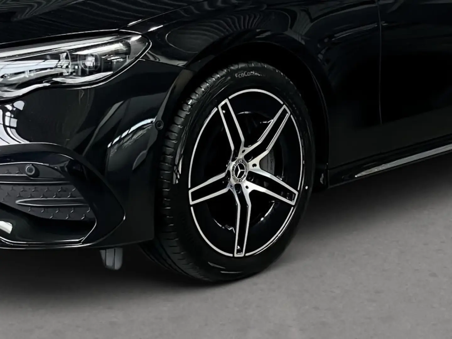 E 300 e AMG-Line DISTRONIC DIGITAL-LIGHT KEYLESS