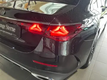 E 300 e AMG-Line DISTRONIC DIGITAL-LIGHT KEYLESS