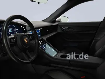 Taycan 4S Plus HUD LED Pano SpurW LM Navi