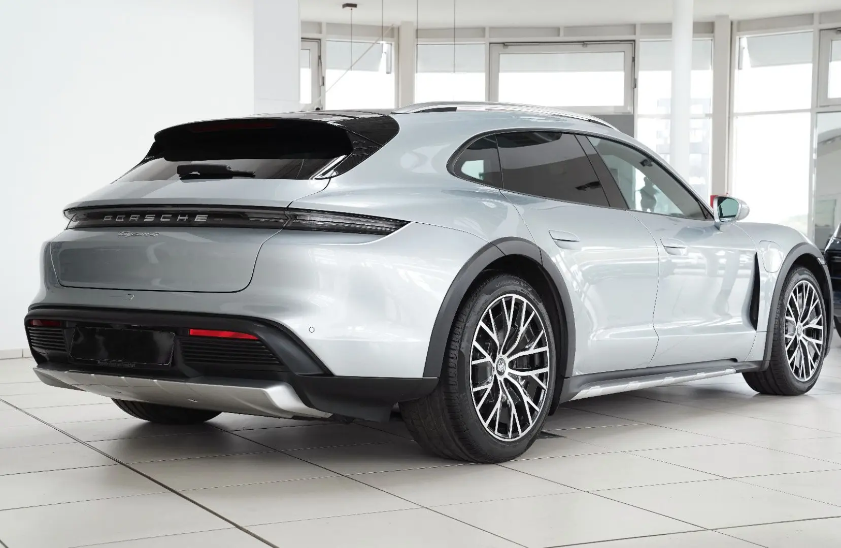 Taycan Cross Turismo 4 Turbo S Aero HUD Pano