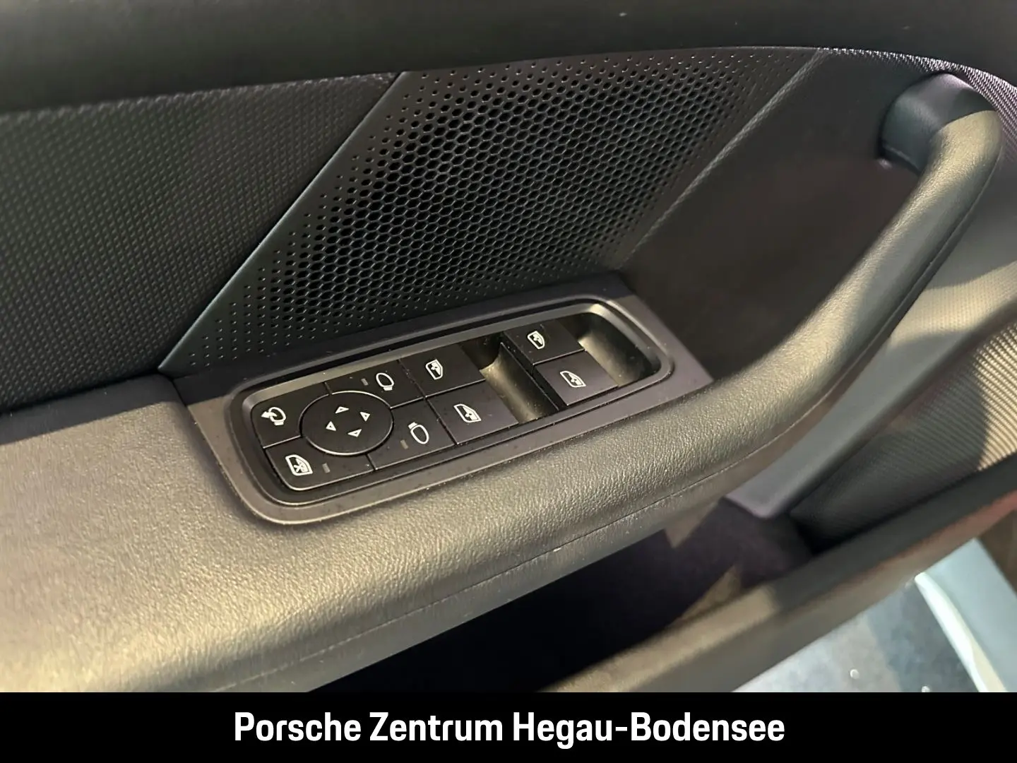 Taycan 4 Cross Turismo/Komfortsitze/BOSE