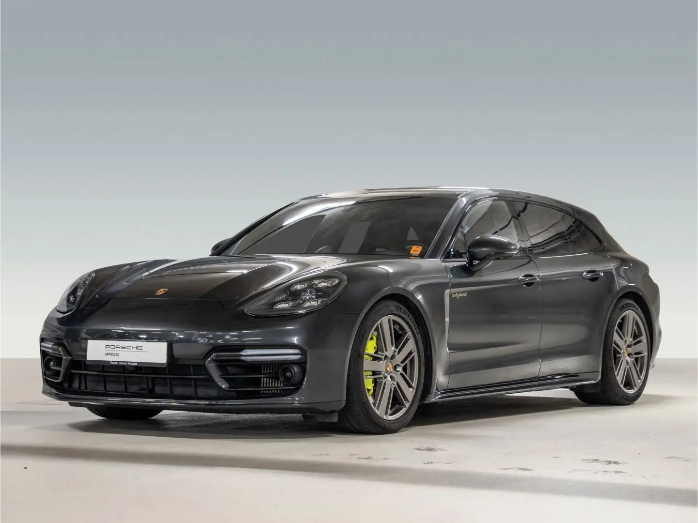 Panamera 4 E-Hybrid Sport Turismo Platinum Edition